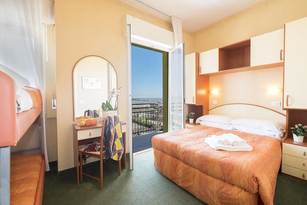 Hotel Crosal Rimini