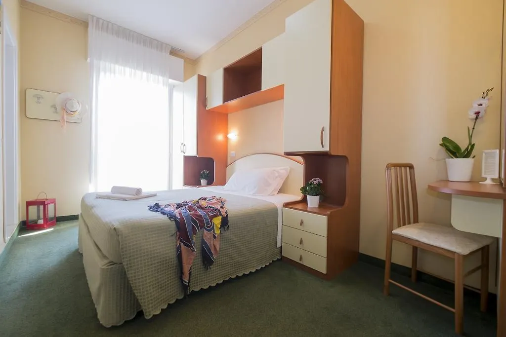 Hotel Crosal Rimini